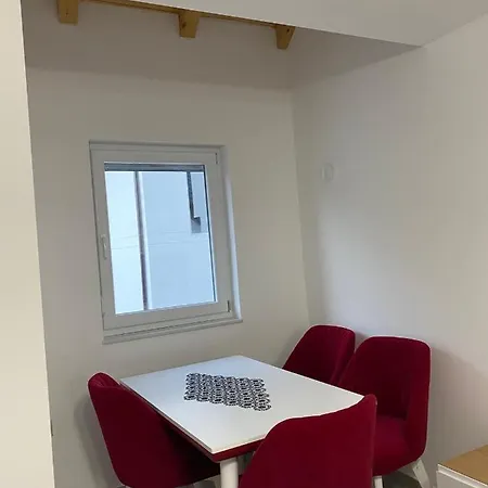 Breezy Hotel Отель типа 